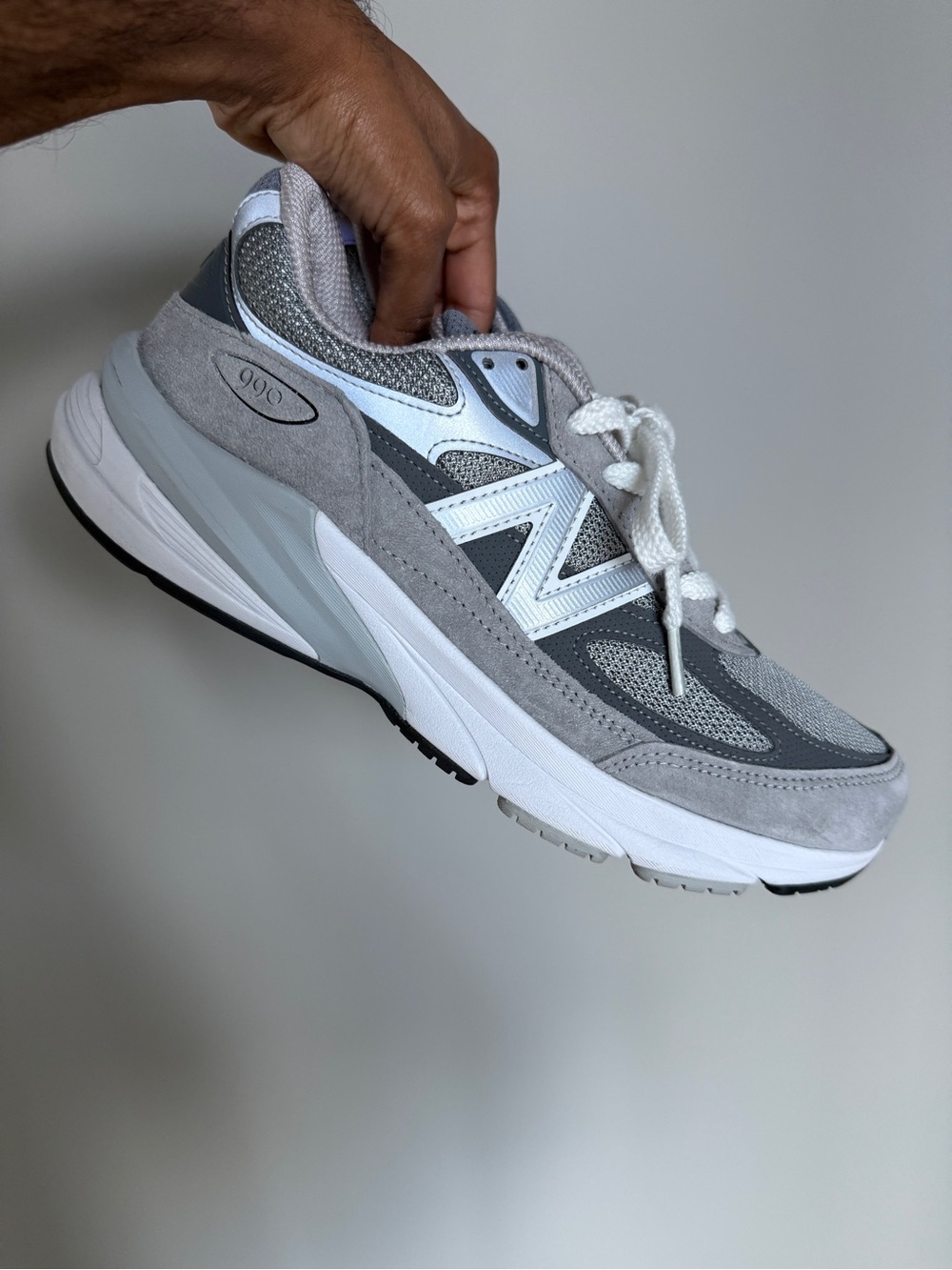 New Balance Men’s 990 V6 Classic Sneaker - Grey & White